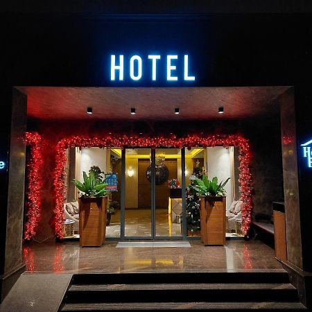 Home Boutique Hostel บากู ภายนอก รูปภาพ