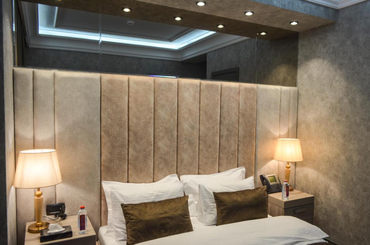 Home Boutique Hostel บากู ภายนอก รูปภาพ