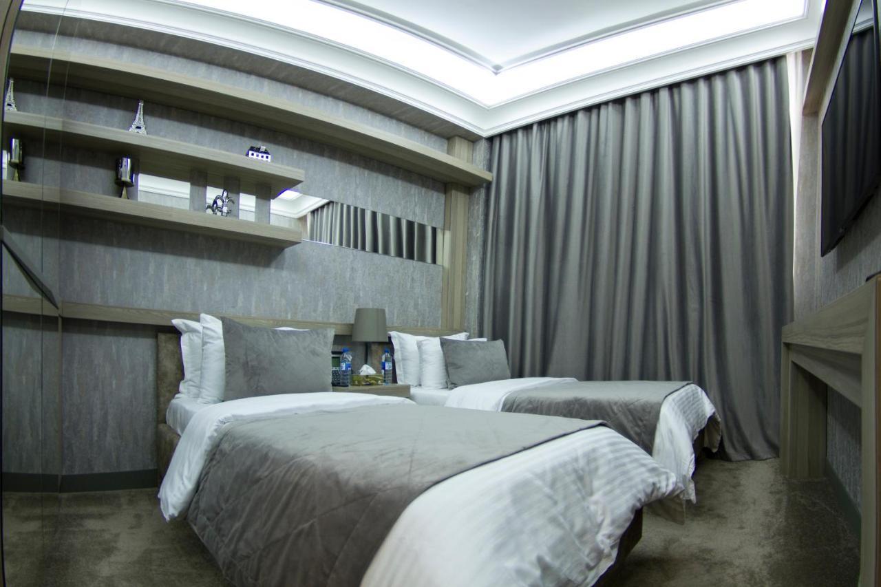 Home Boutique Hostel บากู ภายนอก รูปภาพ