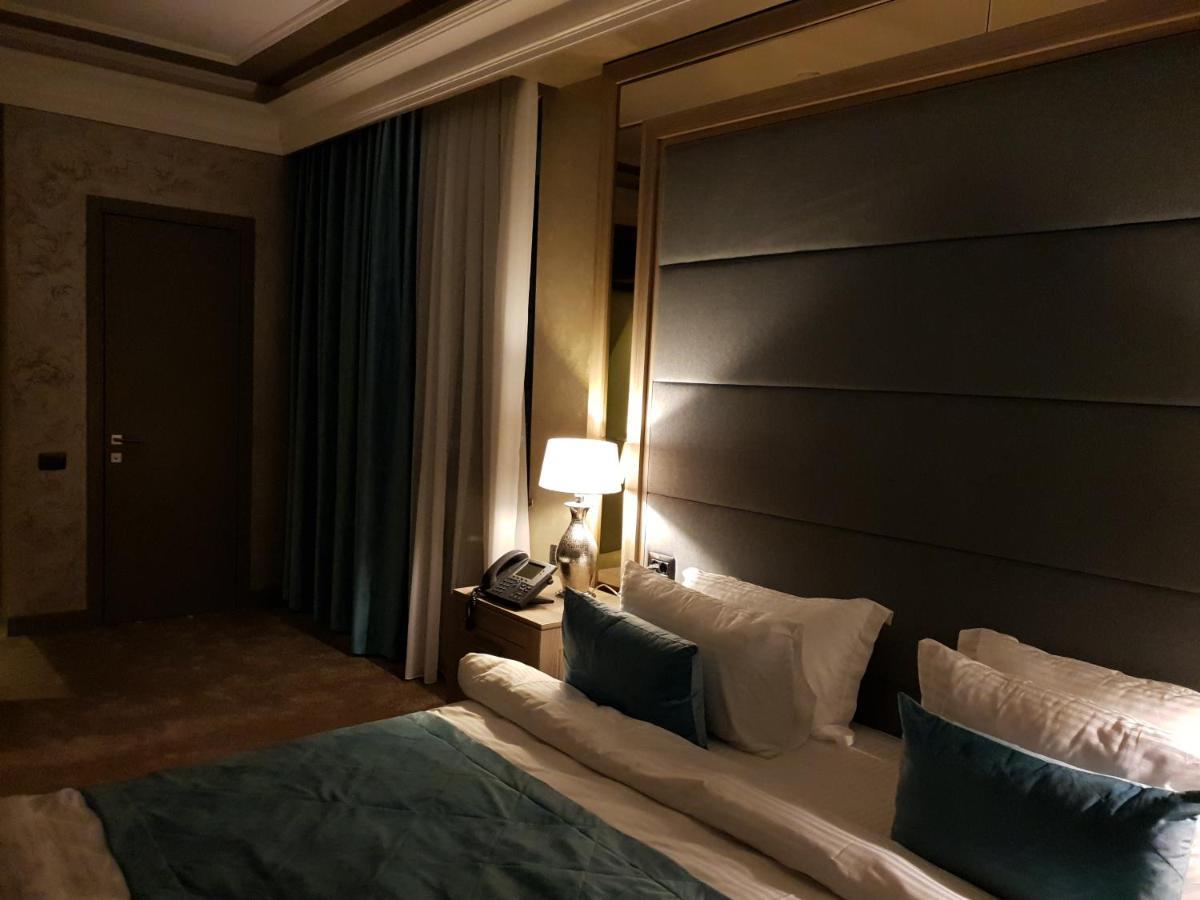 Home Boutique Hostel บากู ภายนอก รูปภาพ