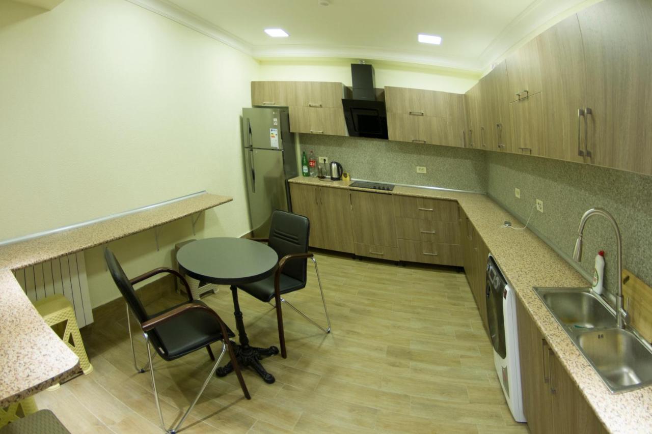 Home Boutique Hostel บากู ภายนอก รูปภาพ