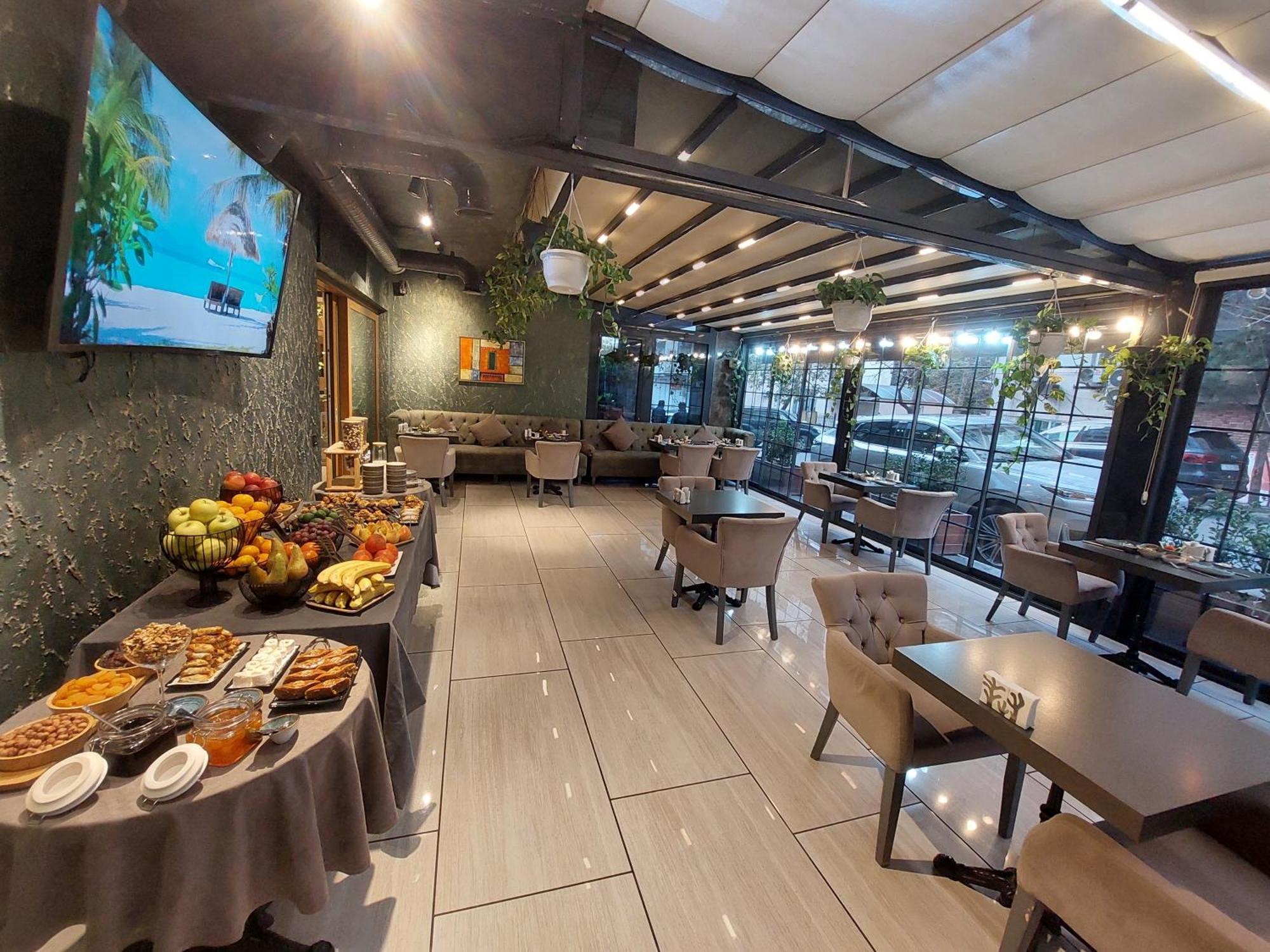 Home Boutique Hostel บากู ภายนอก รูปภาพ